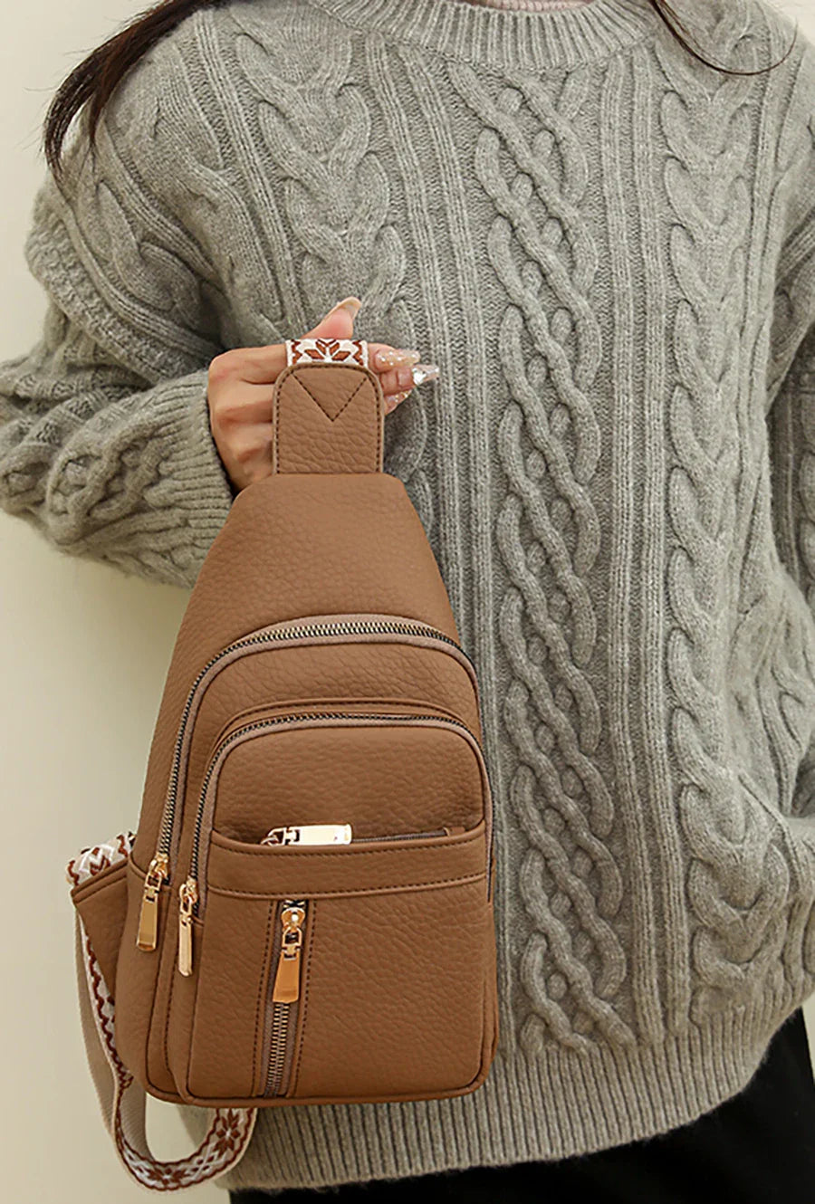 Trendy Crossbody Sling Bag – Adjustable Strap, Multiple Pockets, Stylish & Practical