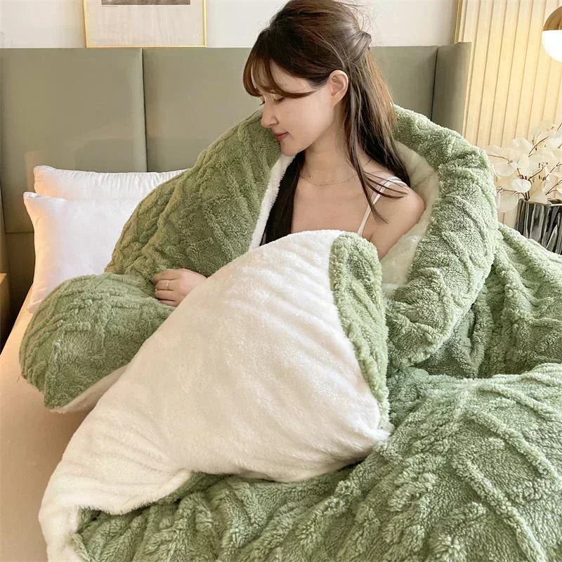 Luxury Warm Winter Blanket – Ultra Soft Thick Fleece Throw with Stylish Pattern