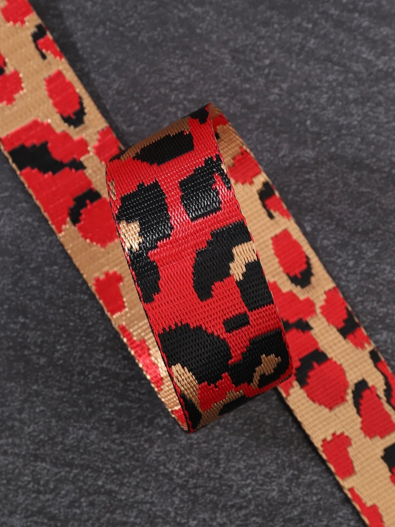 Adjustable Leopard Print Shoulder Strap – Comfortable & Stylish Handbag Accessory