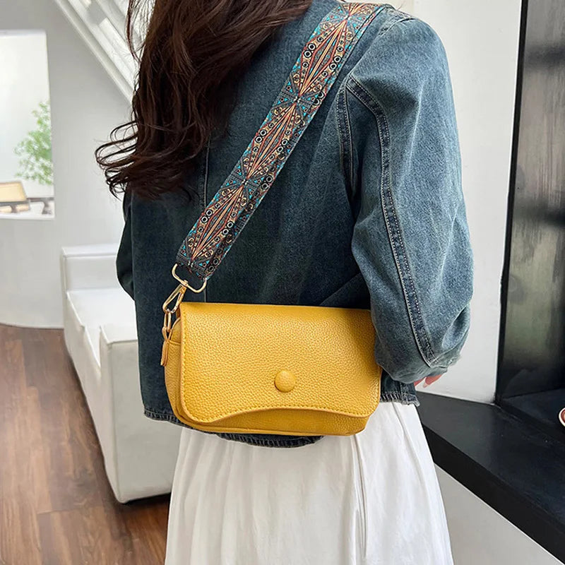 Vegan Leather Crossbody Bag for Women – Adjustable Strap – Chic & Practical Design
