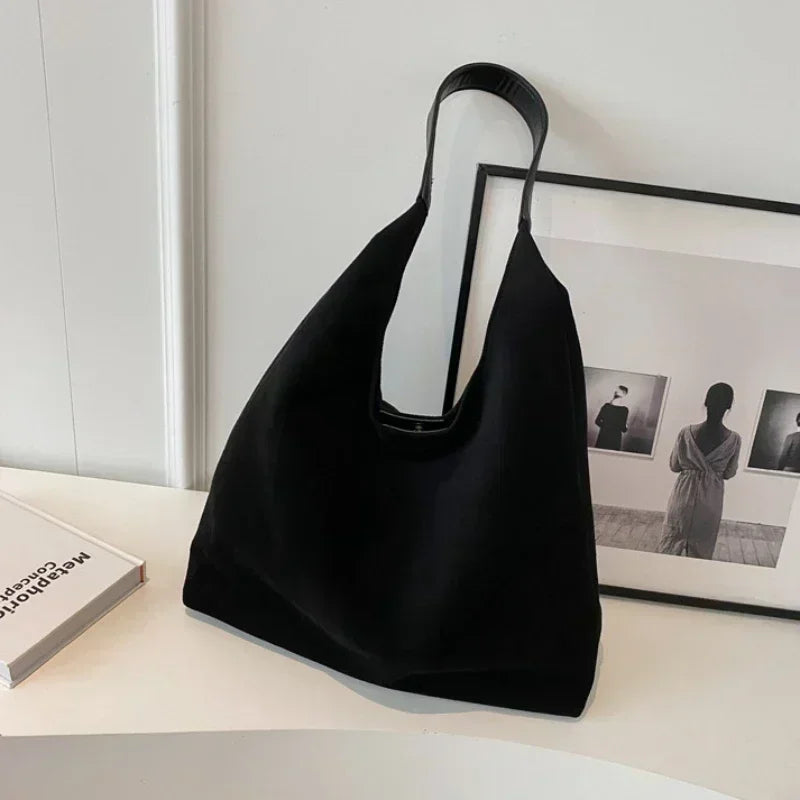 Elegant Women's Shoulder Bag – Spacious, Stylish & Comfortable Handbag for Daily Use