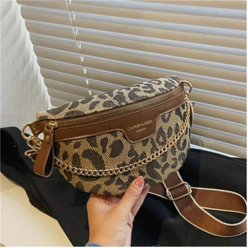 Trendy Leopard Print Crossbody Bag with Gold Chain – Adjustable Strap & Versatile Design