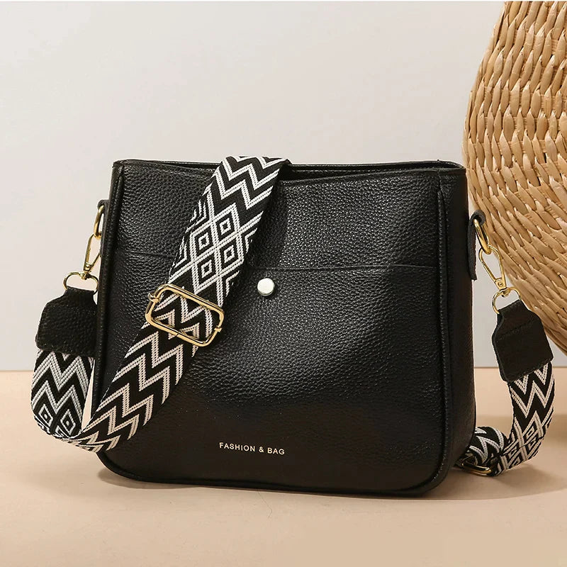 Stylish Women's Shoulder Bag with Wide Strap – Versatile Crossbody Purse with Spacious Compartments