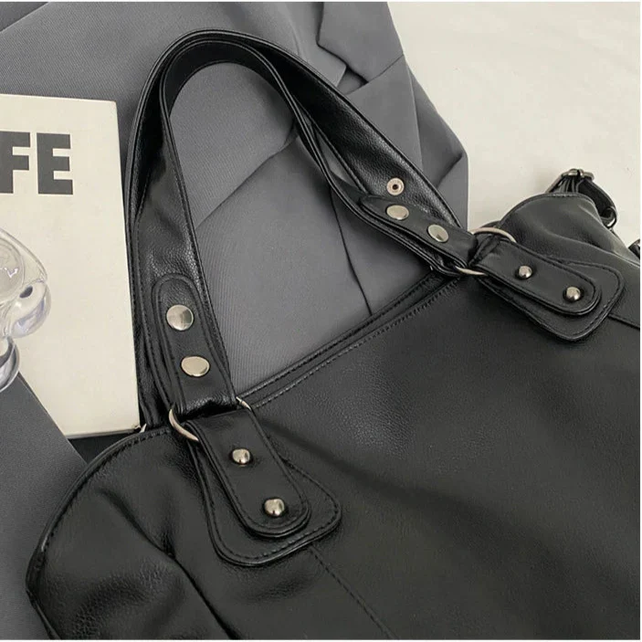 Stylish PU Leather Shoulder Bag – Spacious Tote with Multiple Pockets for Women
