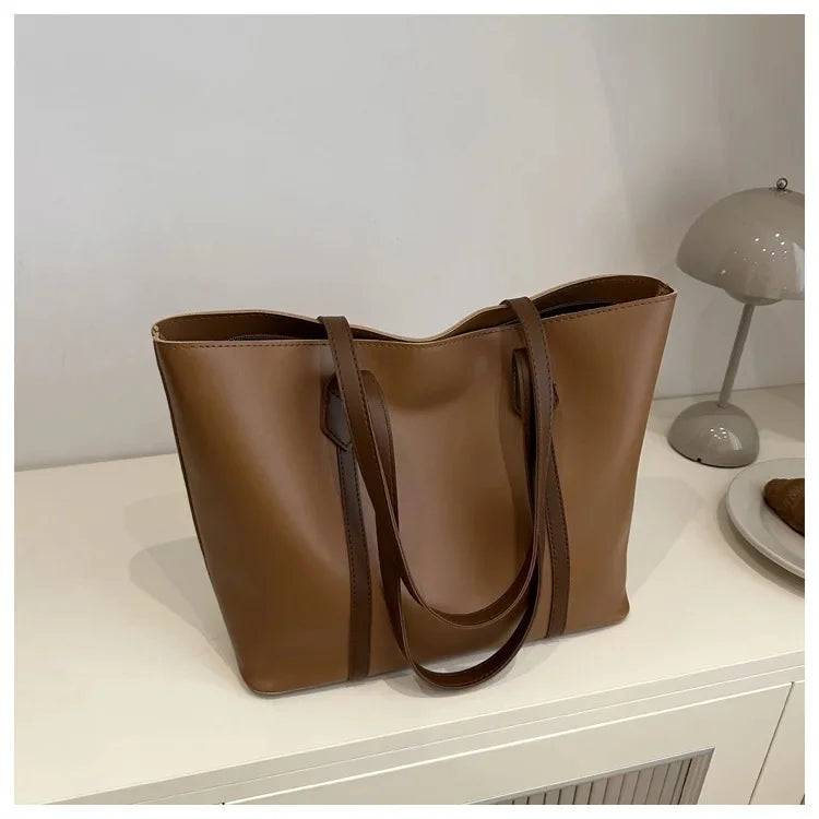 Elegant Structured PU Leather Tote Bag for Women – Retro Korean-Inspired Design with Spacious Interior