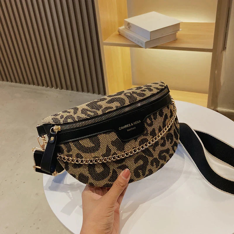Trendy Leopard Print Crossbody Bag with Gold Chain – Adjustable Strap & Versatile Design