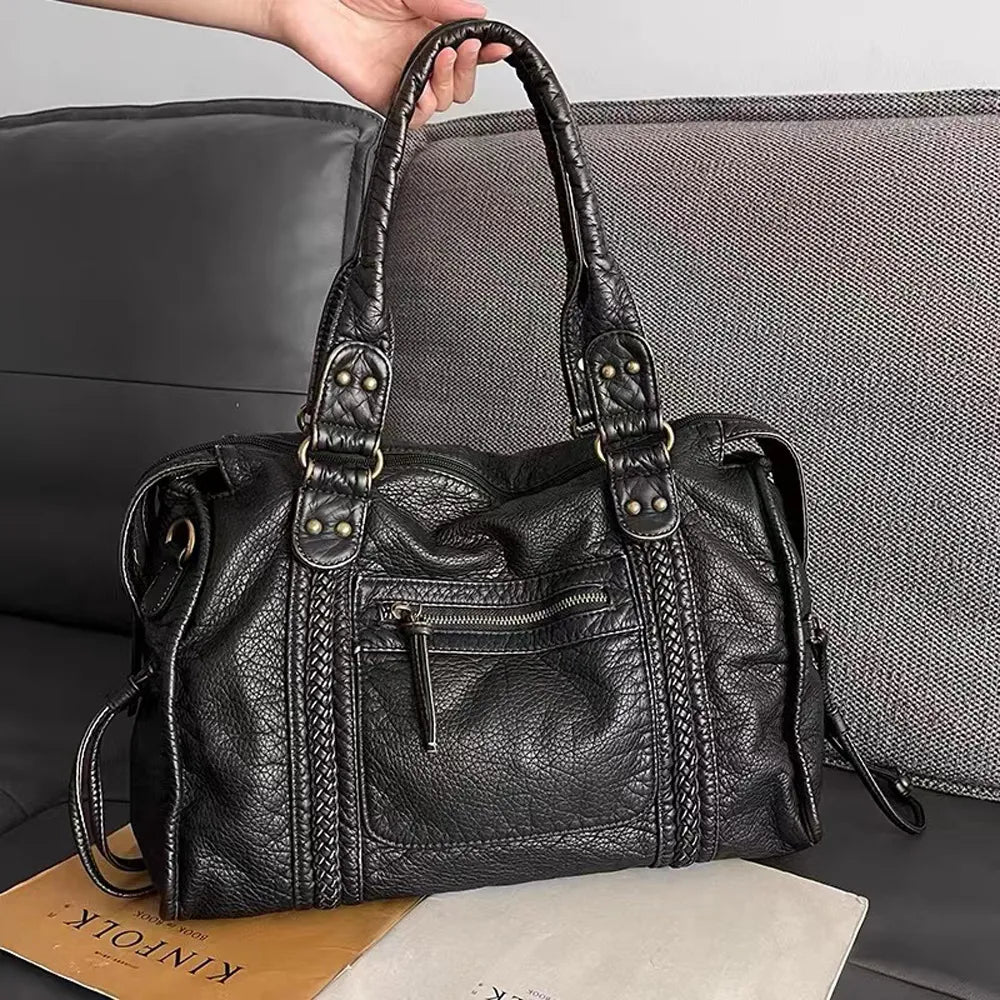 Luxe Black Leather Tote Bag for Women – Timeless Design with Spacious Interior
