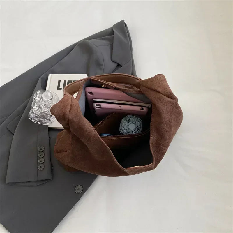 Elegant Women's Shoulder Bag – Spacious, Stylish & Comfortable Handbag for Daily Use