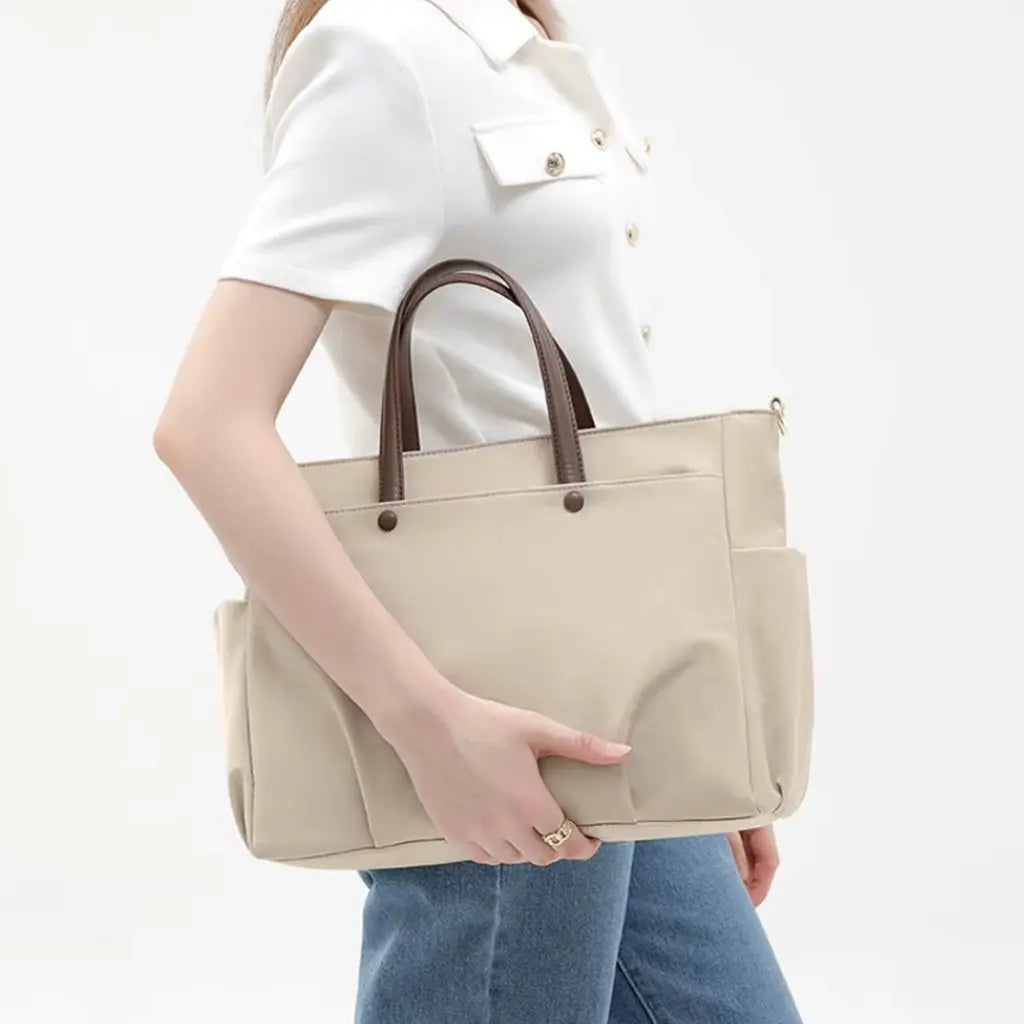 Trendy 15.6-Inch Women's Laptop Bag – Elegant & Practical Design