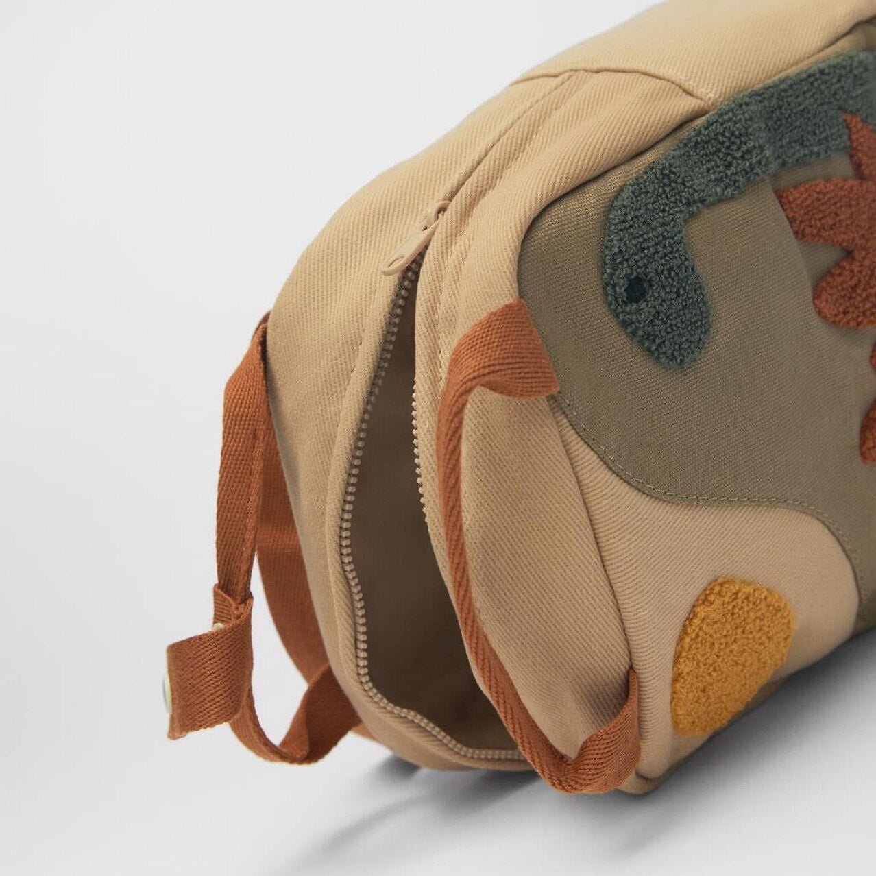 Kids Dinosaur Backpack – Cute, Durable & Water-Resistant School Bag