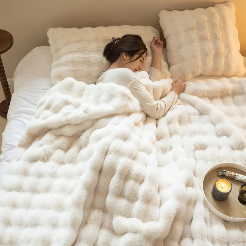 Ultra Soft Fleece Blanket – Cozy Throw for Couch & Bed | Warm & Stylish
