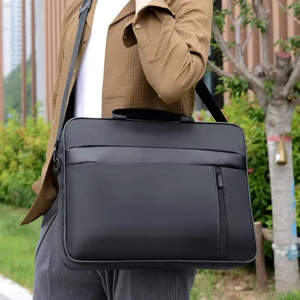 Water-Resistant 15.6" Laptop Sleeve – Slim, Shockproof, and Lightweight Black Case for HP, Dell, Lenovo, and Asus Laptops