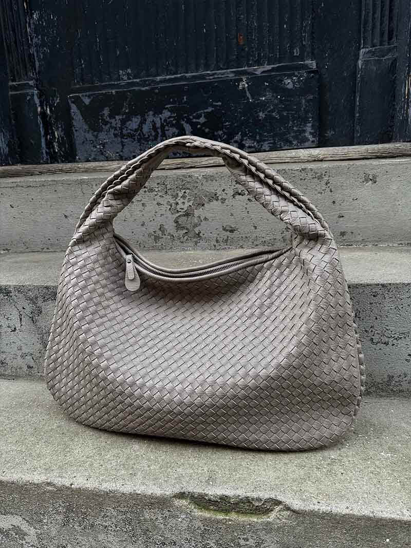 Handwoven Shoulder Bag – Stylish, Versatile & Trendy