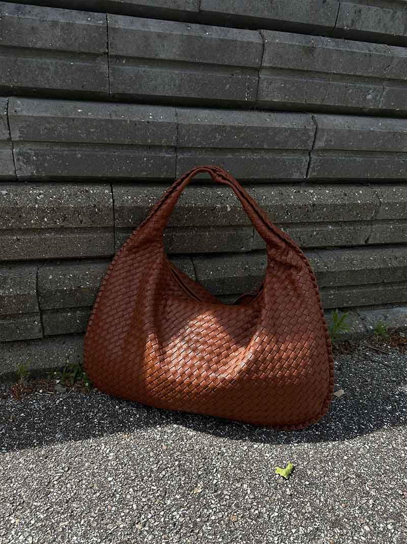 Handwoven Shoulder Bag – Stylish, Versatile & Trendy
