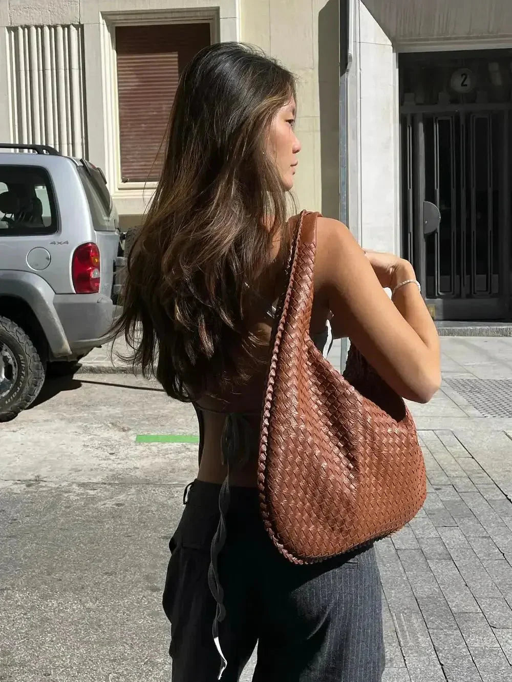 Handwoven Shoulder Bag – Stylish, Versatile & Trendy