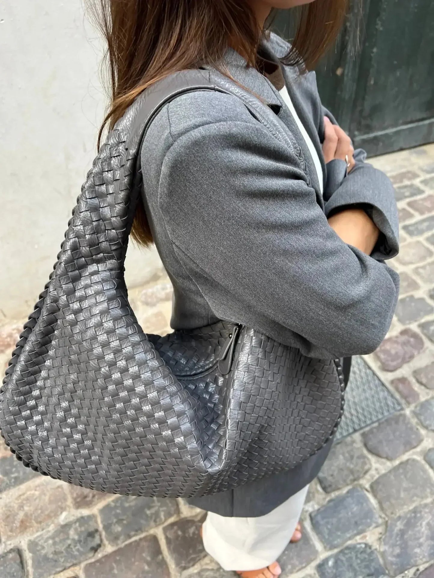 Handwoven Shoulder Bag – Stylish, Versatile & Trendy