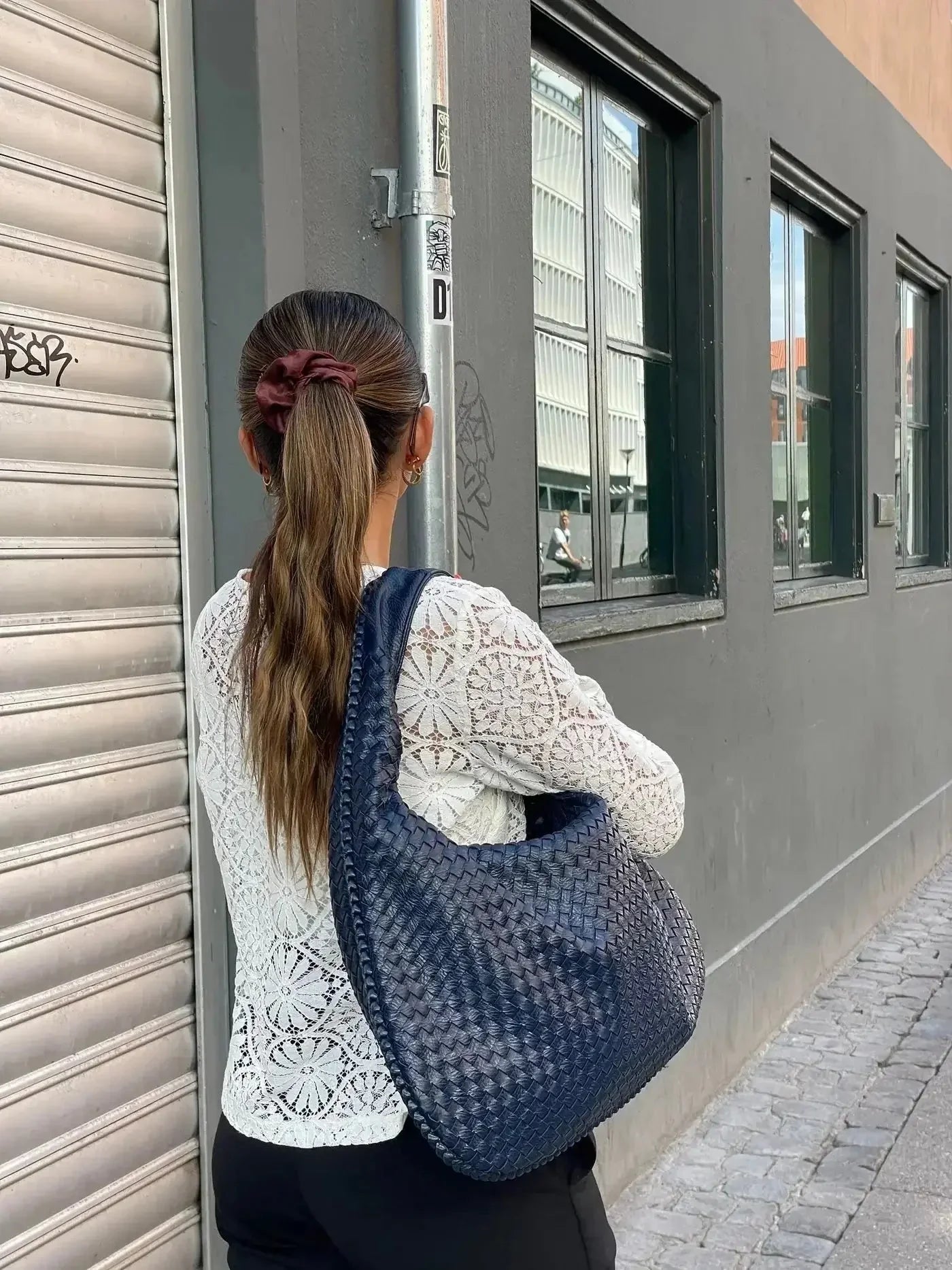 Handwoven Shoulder Bag – Stylish, Versatile & Trendy