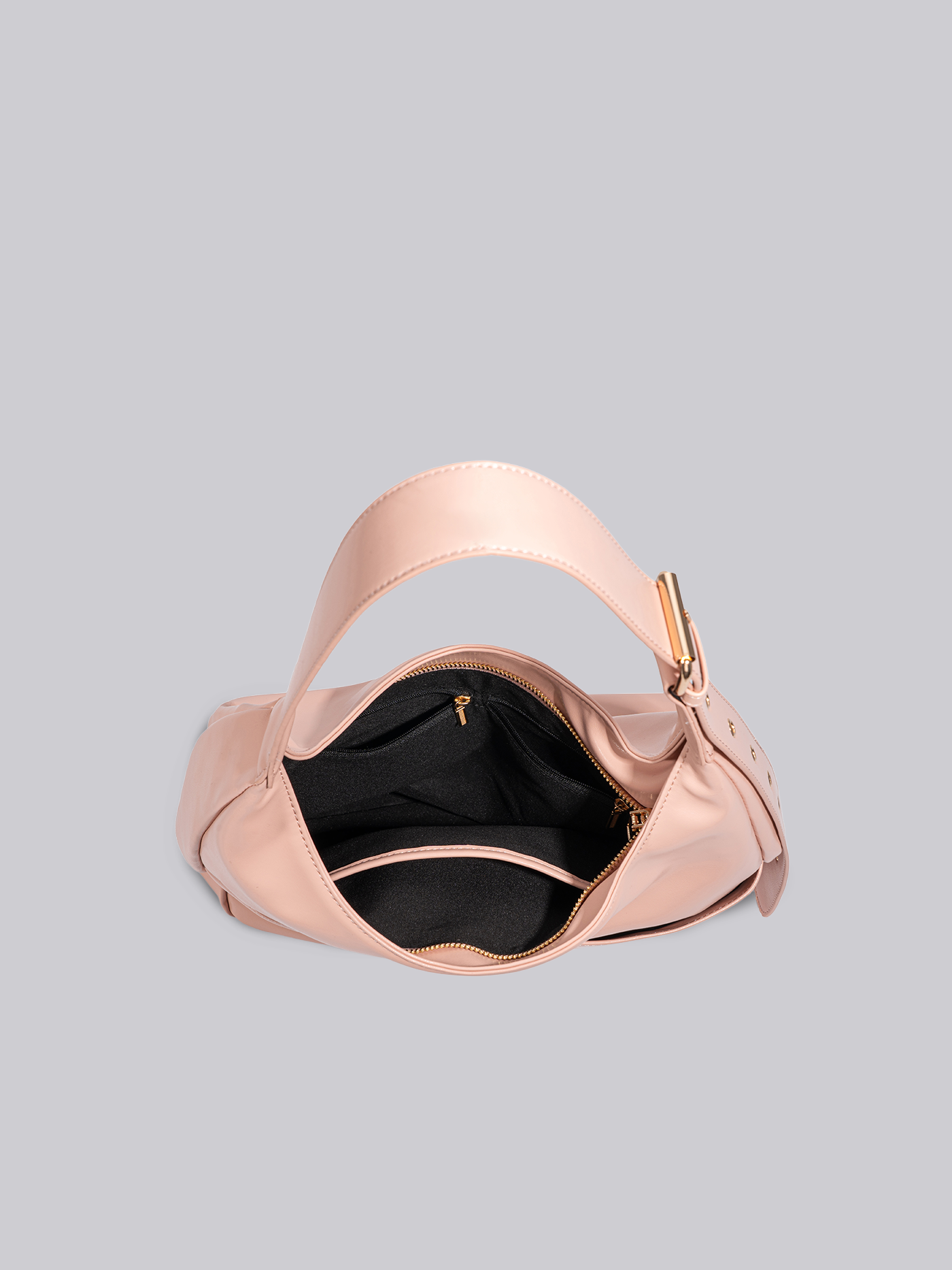 Black Shoulder Bag – Minimalist & Spacious Vegan Leather Design