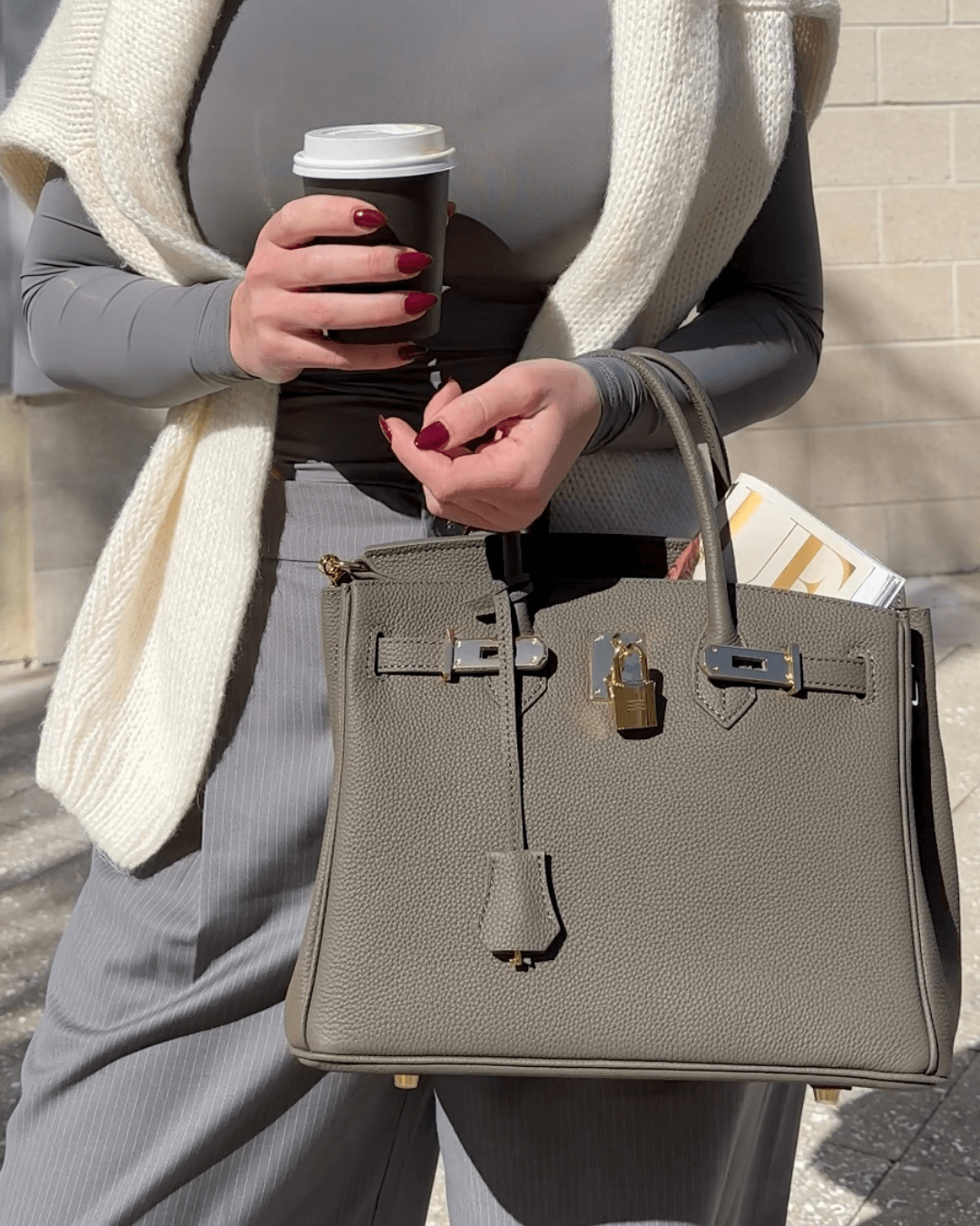Luxury Women's Leather Shoulder Bag with Lock – Structured PU Tote for Work & Daily Use