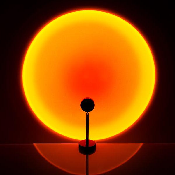 Sunset Projection Lamp – 360° Rotating LED Mood Light for Bedroom, Living Room & Photography | USB-Powered, Adjustable Angle