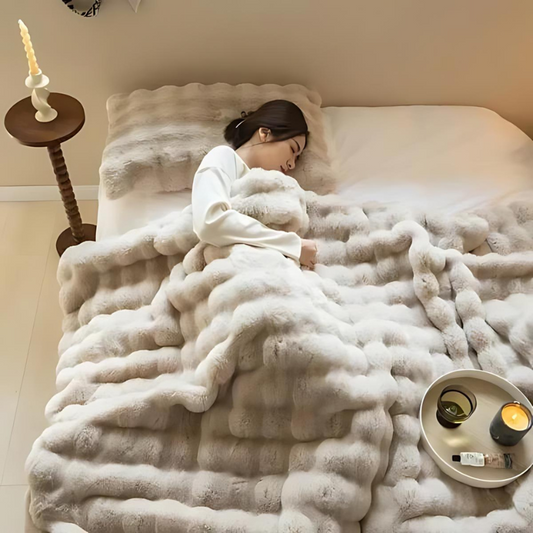 Luxe Faux Fur Throw Blanket – Ultra-Soft, Warm & Stylish Bedding for Sofa & Bed – Available in Multiple Colors