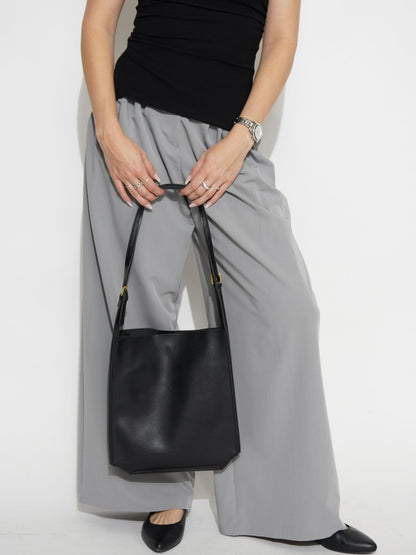 Minimalist Leather Shoulder Bag for Women – Spacious Black & Brown Elegance Handbag