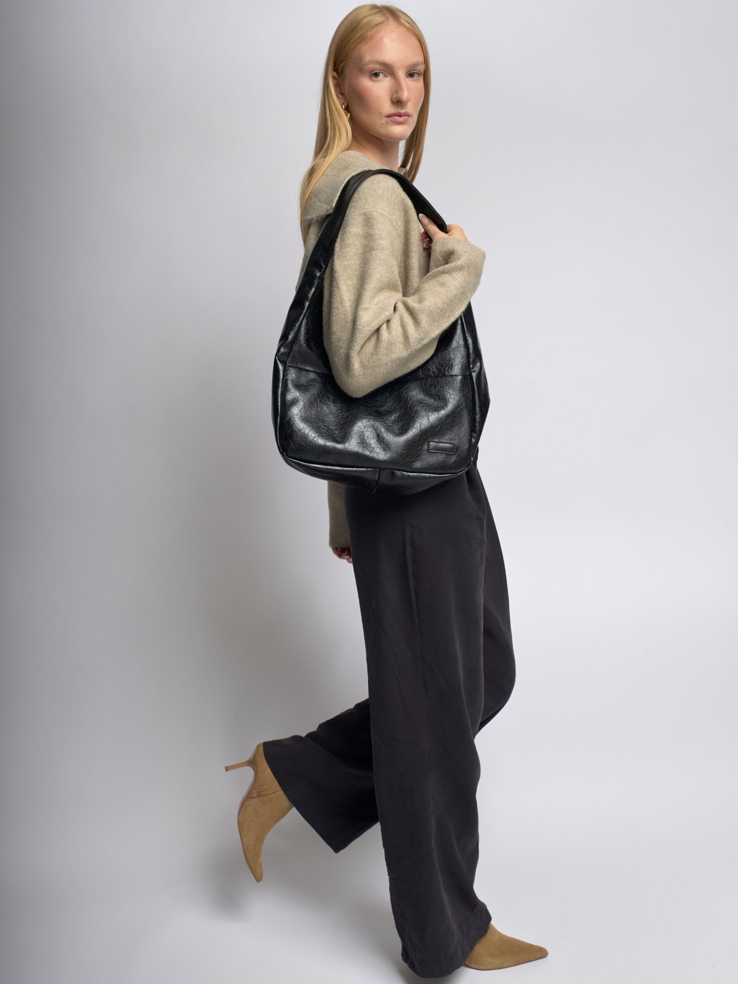 Black Vegan Leather Half-Moon Shoulder Bag – Elegant & Versatile
