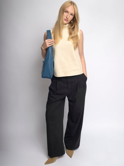 Minimalist Hobo Shoulder Bag – Vegan Leather