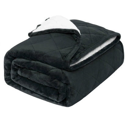 Soft & Cozy Sherpa Fleece Blanket – Double-Layered Grey Throw for Winter Warmth