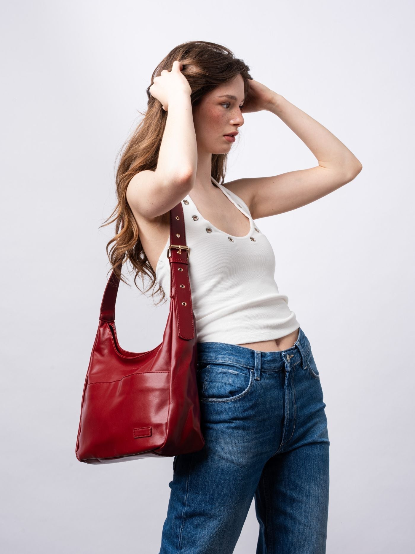 Black Shoulder Bag – Minimalist & Spacious Vegan Leather Design