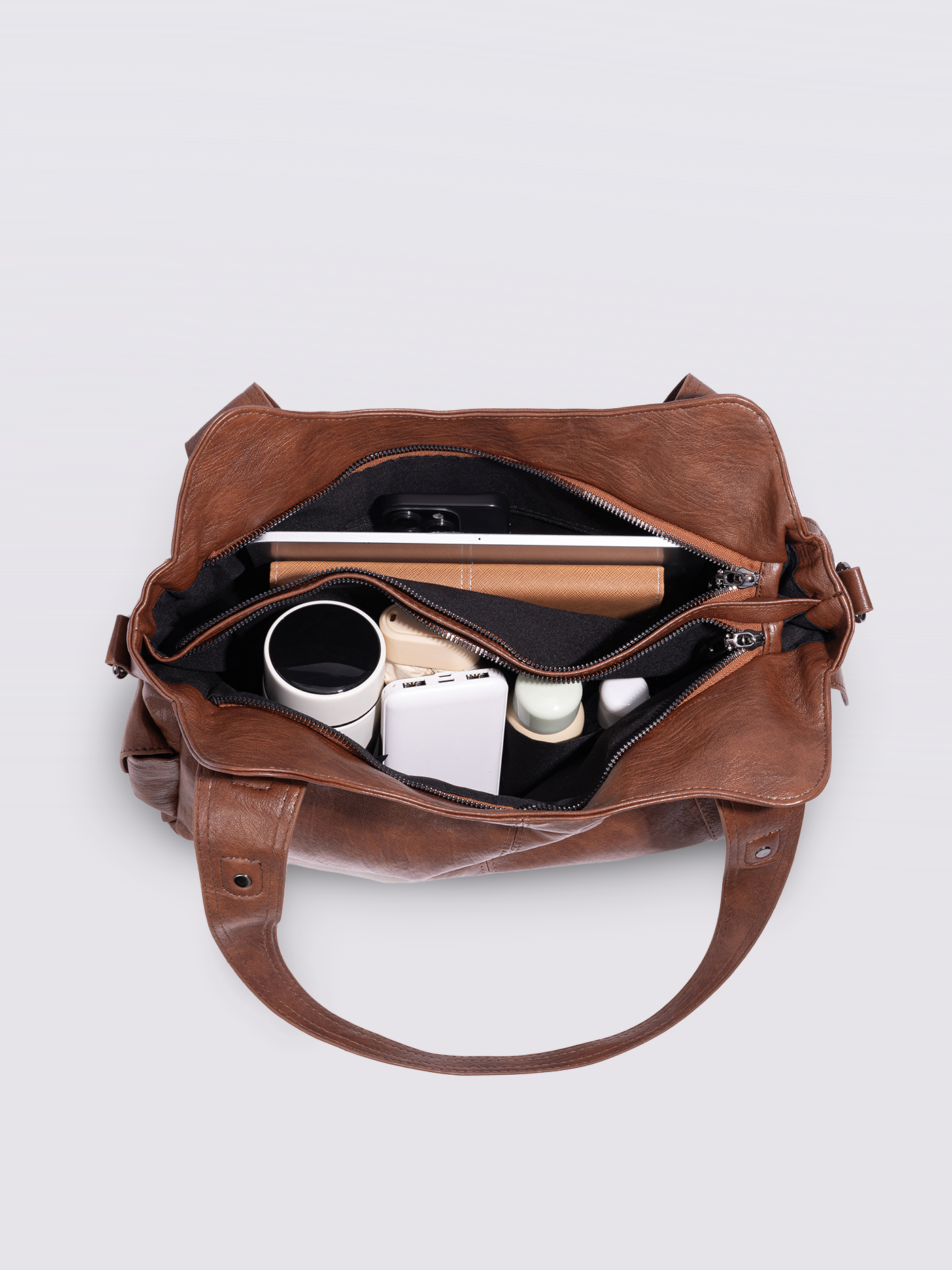 Black Leather Shoulder Bag with Side Pockets – Spacious & Elegant Women’s Leather Handbag