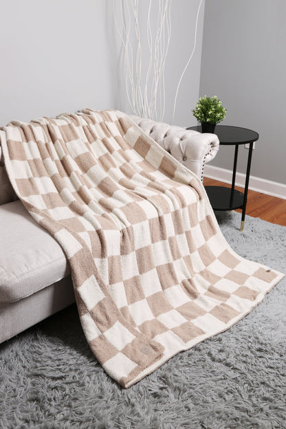 Luxurious Checkered Fleece Throw Blanket – Soft Plaid Microfiber, Machine Washable