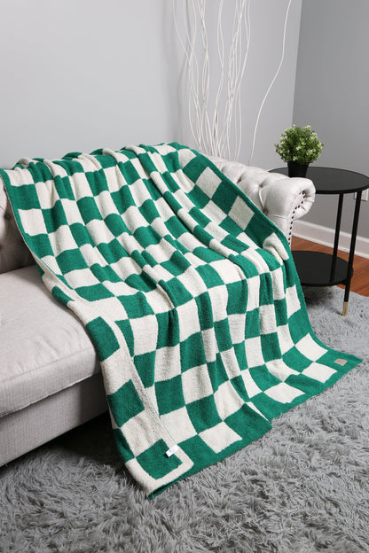 Luxurious Checkered Fleece Throw Blanket – Soft Plaid Microfiber, Machine Washable