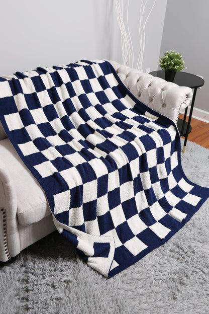 Luxurious Checkered Fleece Throw Blanket – Soft Plaid Microfiber, Machine Washable