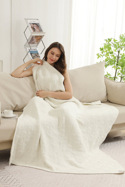 Luxe Knitted Fleece Throw Blanket – Ultra-Soft, Stylish & Cozy Home Essential