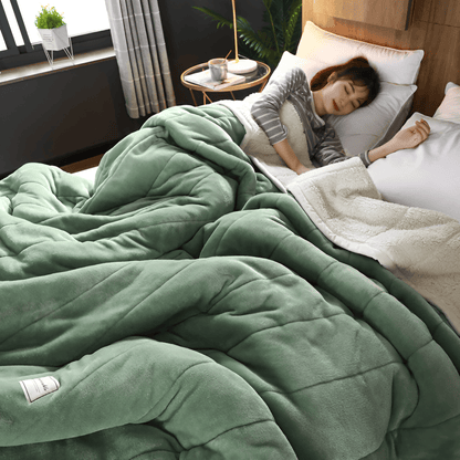 Ultra-Soft Sherpa Fleece Blanket – Cozy Throw for Winter, Sofa, and Bed – Machine Washable, Multiple Sizes