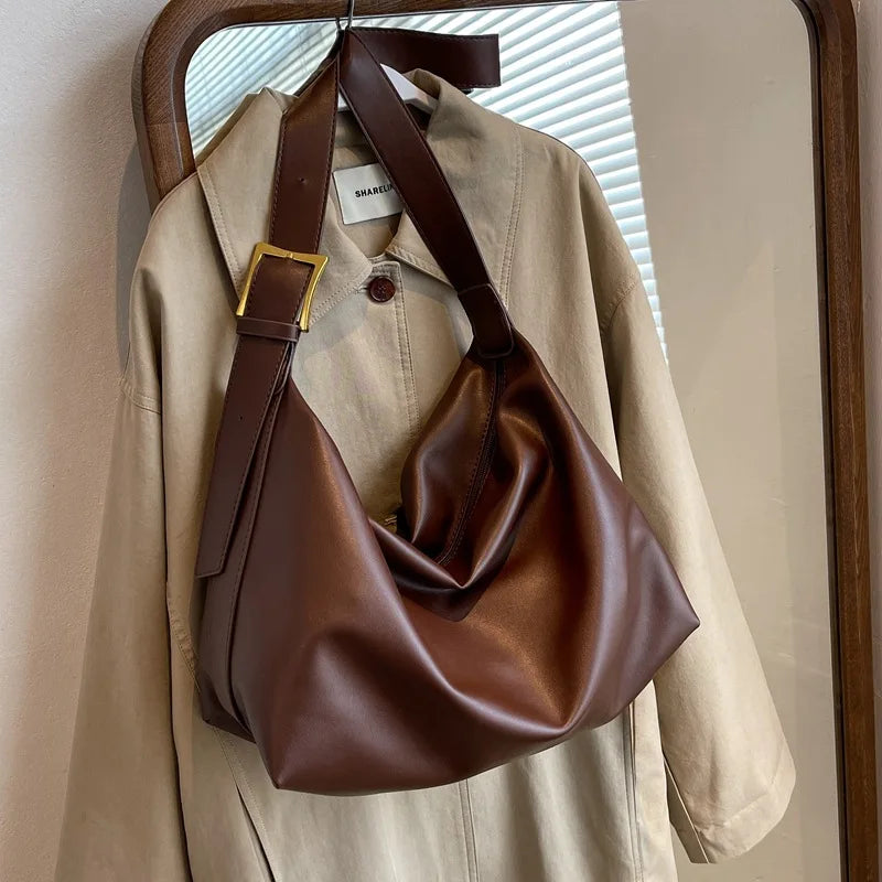 Minimalist Vegan Leather Shoulder Bag – Stylish & Practical Everyday Tote for Women