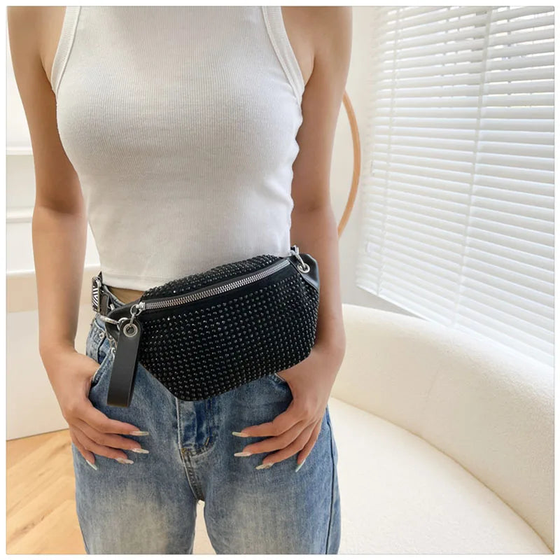 Black Rhinestone Crossbody Festival Bag with Chain Strap – Glamorous Street Style Clutch for Parties and Nights Out