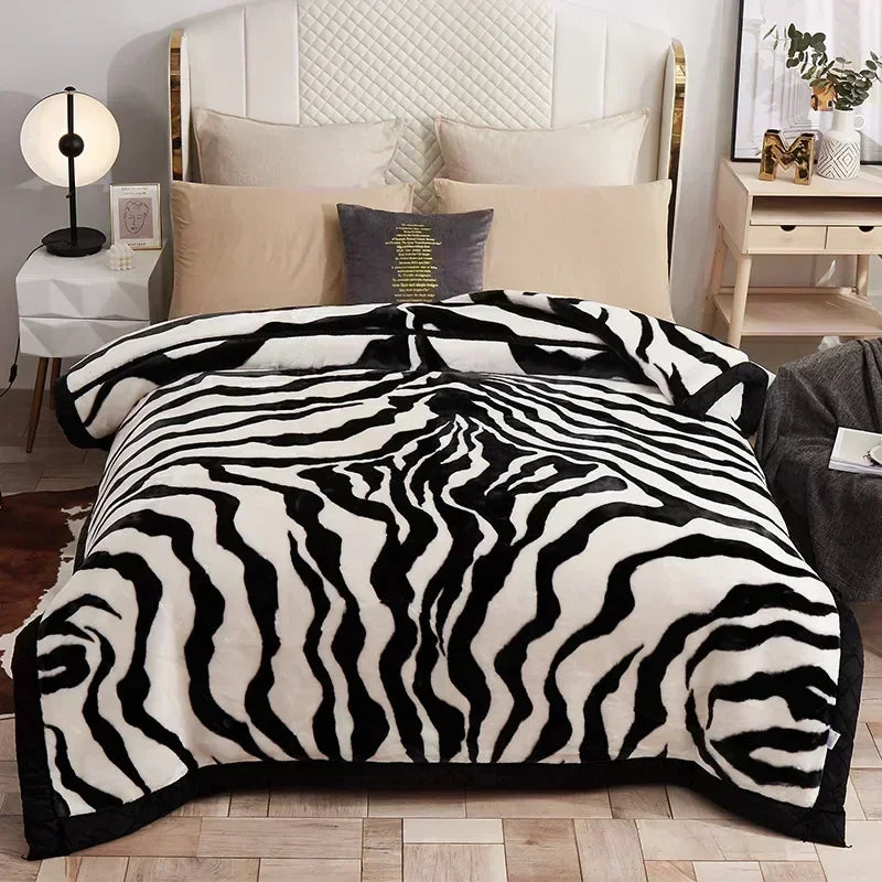 Luxury Winter Blanket – Extra Thick Fleece Throw with Classic Timeless Design