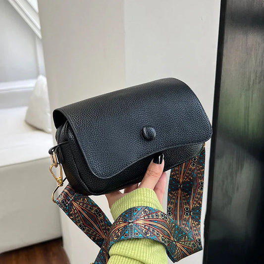 Vegan Leather Crossbody Bag for Women – Adjustable Strap – Chic & Practical Design