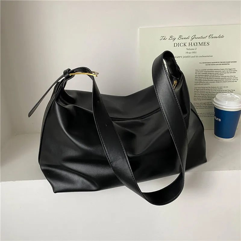 Minimalist Vegan Leather Shoulder Bag – Stylish & Practical Everyday Tote for Women