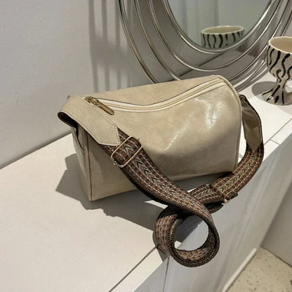 Stylish Leather Shoulder Bag with Braided Strap – Durable, Comfortable, and Spacious