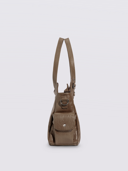 Black Leather Shoulder Bag with Side Pockets – Spacious & Elegant Women’s Leather Handbag