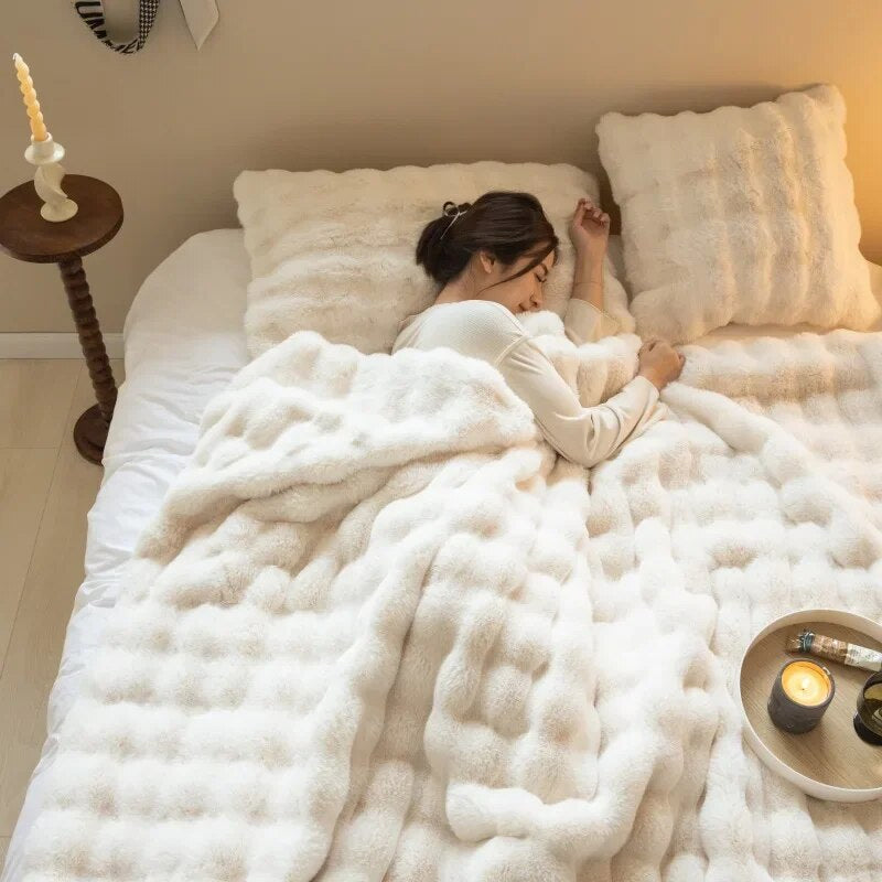 Ultra Soft Fleece Blanket – Cozy Throw for Couch & Bed | Warm & Stylish