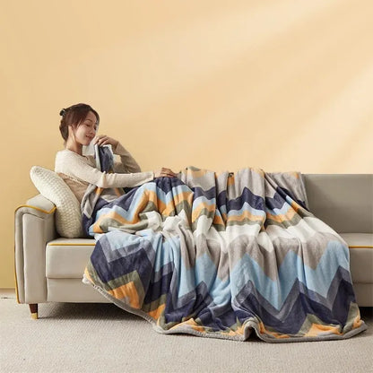 Super Soft Fleece Throw Blanket – Cozy Plaid Design for Sofa & Bed – Warm & Lightweight