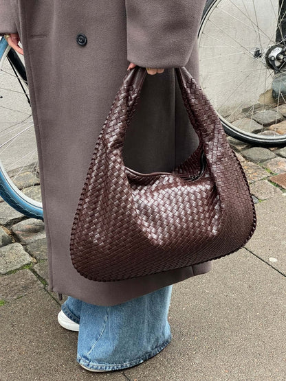 Handwoven Shoulder Bag – Stylish, Versatile & Trendy