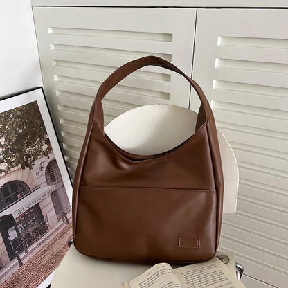 Minimalist Shoulder Bag – Spacious, Timeless & Perfect for Everyday Use